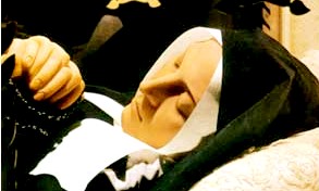 Saint Bernadette’s incorrupt body | Catholic Strength